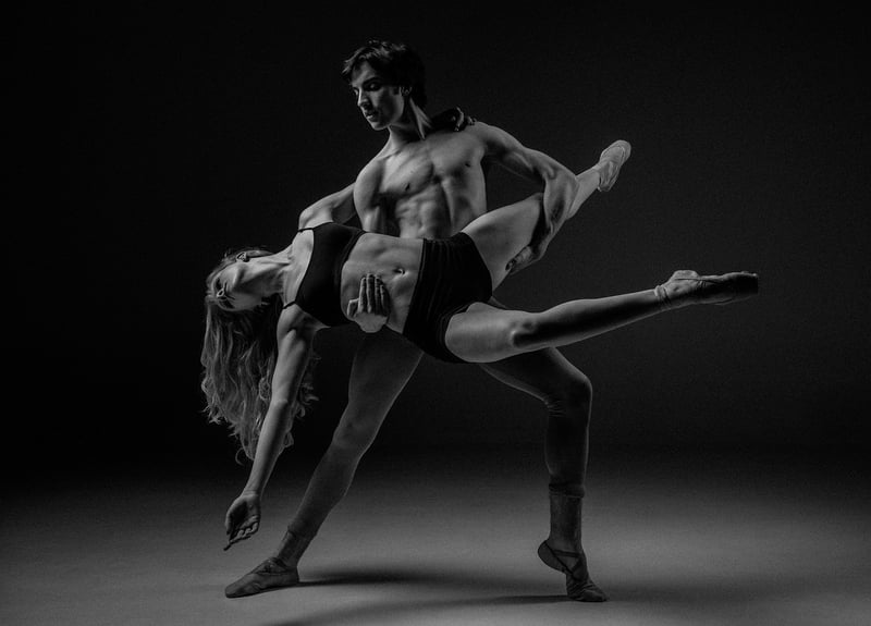 Salsa Dancing Partner Connection